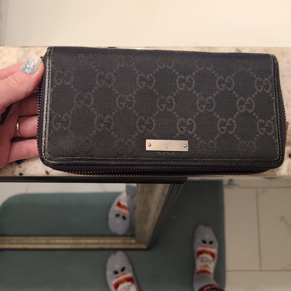 GUCCI GG Logo Canvas & Leather Zip Around Long Wallet Black Silver-tone Auth.